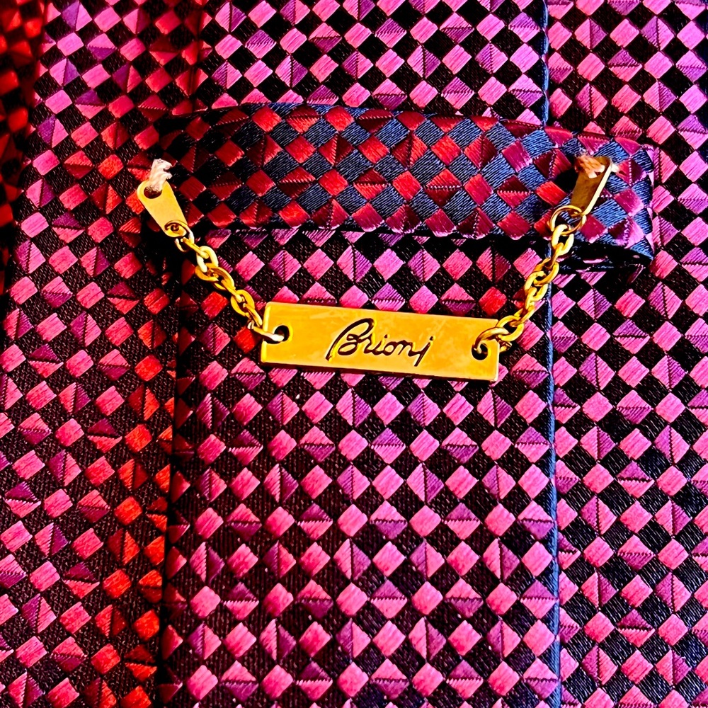 Brioni Vintage pinkish tie